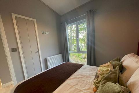 2 bedroom lodge for sale, Lake Windermere, Lake Road LA23