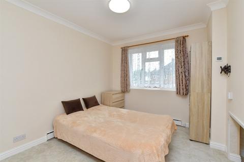 88 Bennetts Road, Horsham, RH13 5JZ