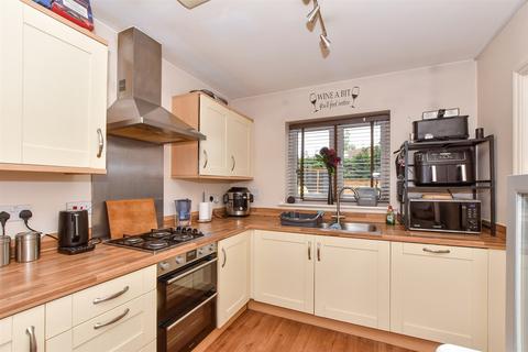 15 Chartwell Road, Kingsnorth, Ashford, TN25 7BF