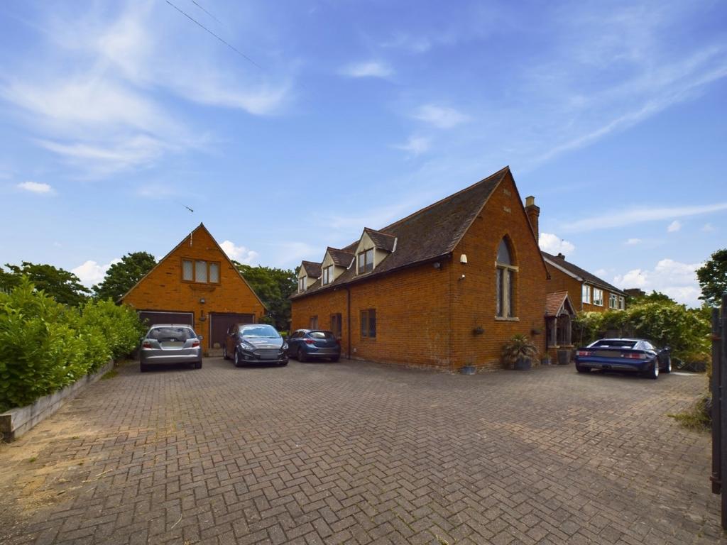 Chipping, Buntingford, Hertfordshire... 5 bed detached house for sale