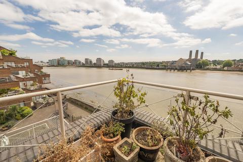 2 bedroom flat for sale, Cumberland Mills Square, London