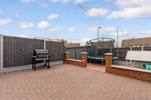 15 Doria Drive, Gravesend, DA12 4HS