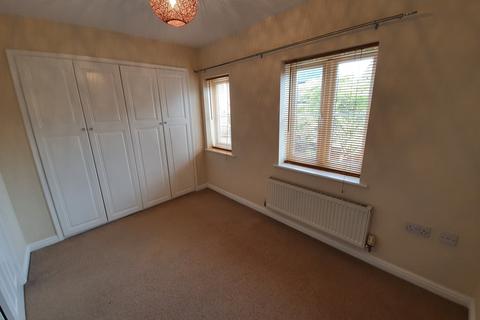 2 bedroom terraced house to rent, Winter Gardens Way