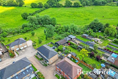 6 Reginald Road, Romford, RM3 0RA