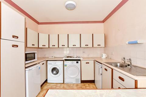 1 bedroom ground floor flat for sale, Dovedale Court, Birchington, Kent