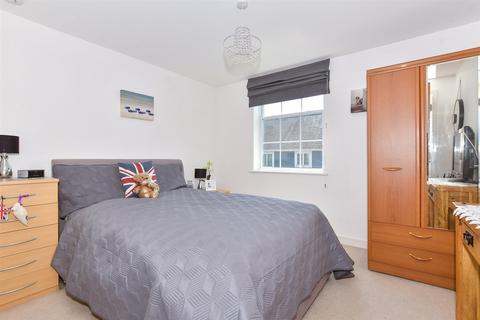 2 bedroom apartment for sale, Manley Boulevard, Holborough Lakes, Snodland, Kent