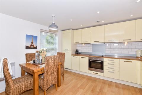 2 bedroom apartment for sale, Manley Boulevard, Holborough Lakes, Snodland, Kent