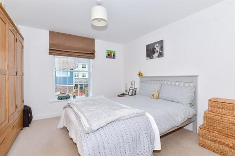 2 bedroom apartment for sale, Manley Boulevard, Holborough Lakes, Snodland, Kent