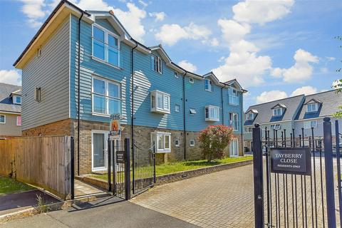 2 bedroom ground floor flat for sale, Tayberry Close, Newport, Isle of Wight