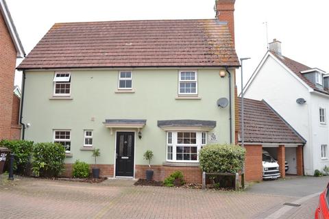 4 bedroom link detached house for sale, Lambourne Chase, Chelmsford