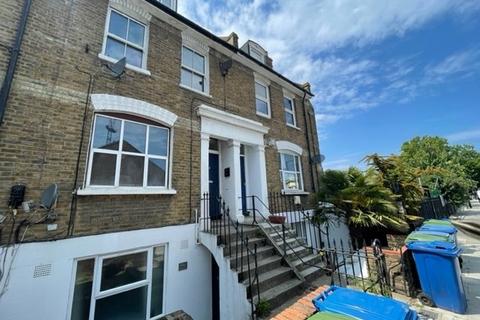 1 bedroom flat to rent, Glengall Road, London SE15