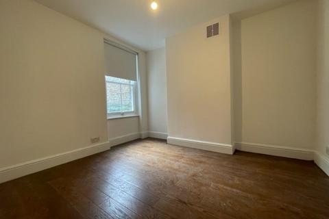 1 bedroom flat to rent, Glengall Road, London SE15