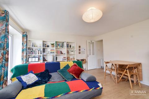 3 bedroom maisonette for sale, 2 Williamfield Square, Portobello, EH15 1AS