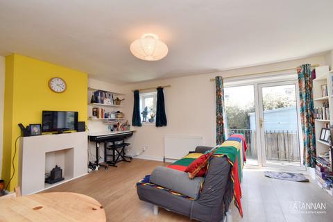 3 bedroom maisonette for sale, 2 Williamfield Square, Portobello, EH15 1AS