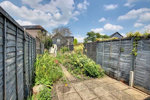 2 bedroom terraced house for sale, Triangle Road, Haywards Heath, RH16