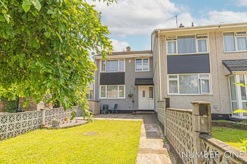 3 bedroom terraced house for sale, Bettws Close, Bettws, NP20