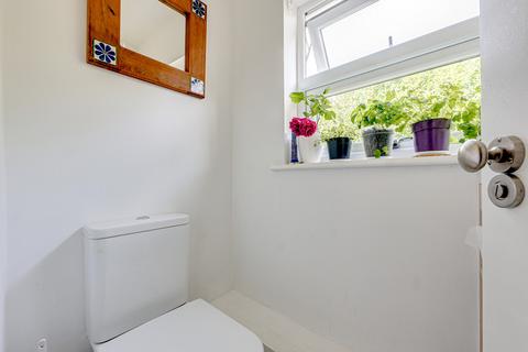 32 Avenue Road, Westcliff-on-sea, SS0 7PW