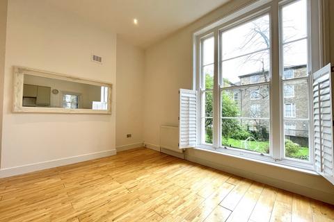 1 bedroom flat for sale, Cambridge Avenue, Kilburn, NW6