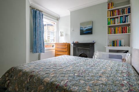 72 Carson Road, London, SE21 8HU
