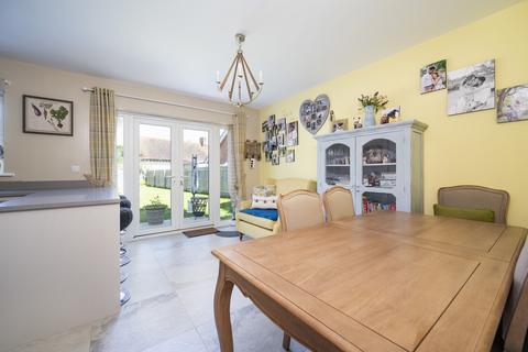 3 bedroom semi-detached house for sale, Hill Farm Way, Colchester CO4
