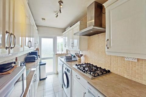 251 Rayners Lane, Harrow, HA2 9TU