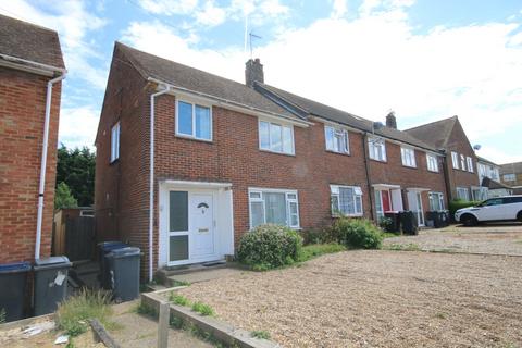 4 bedroom semi-detached house to rent, Cambridge Road, Canterbury CT1