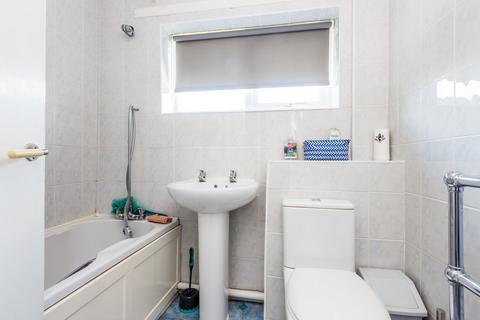 23 Barnwell Drive, Rushden, NN10 9HP