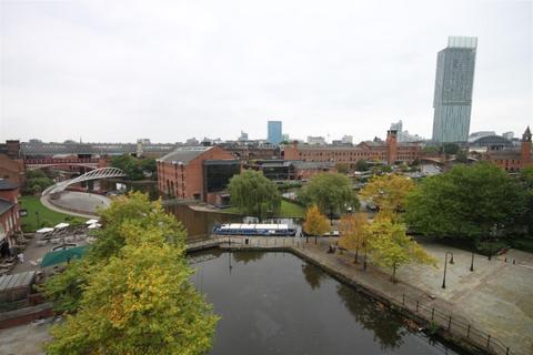 2 bedroom apartment to rent, Middle Warehouse, Castle Quay, Manchester M15