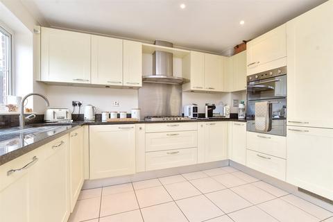 3 bedroom end of terrace house for sale, The Tithe, Ifield, Crawley, West Sussex