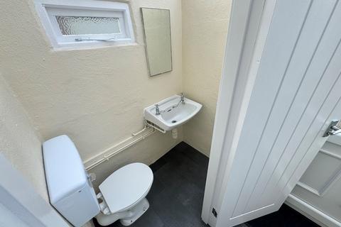 96 Greenside Avenue, Blackburn, BB2 4TQ