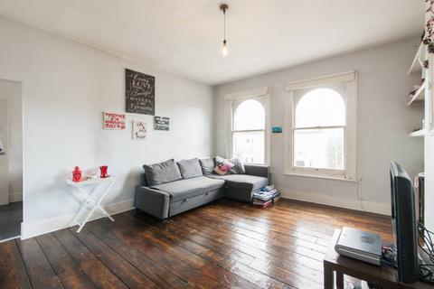 1 bedroom flat to rent, Alfred Road, Poet's Corner, London, W3