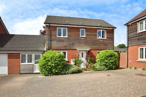 4 bedroom detached house for sale, Hardy Close, Newcourt, Exeter
