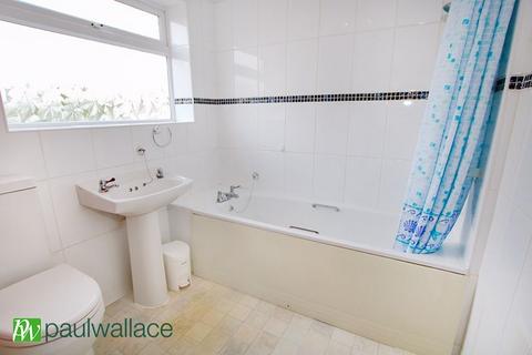 13 Elm Drive, Cheshunt, Waltham Cross, EN8 0RX