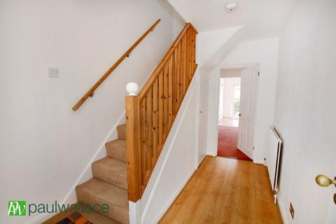13 Elm Drive, Cheshunt, Waltham Cross, EN8 0RX