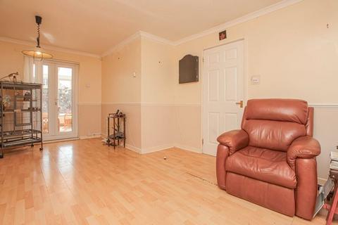 3 bedroom terraced house for sale, Appleby Close, Banbury - NO ONWARD CHAIN