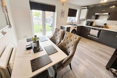 4 bedroom mews for sale, Kelstern Close, Tonge Fold