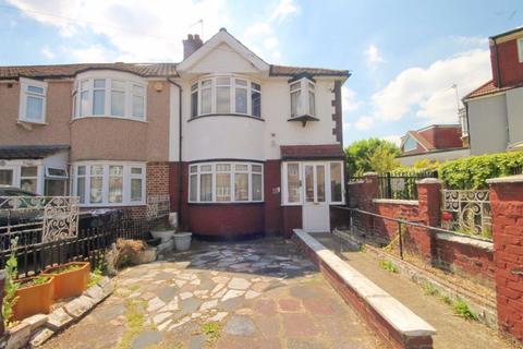 3 bedroom terraced house for sale, Crossmead Avenue, Greenford