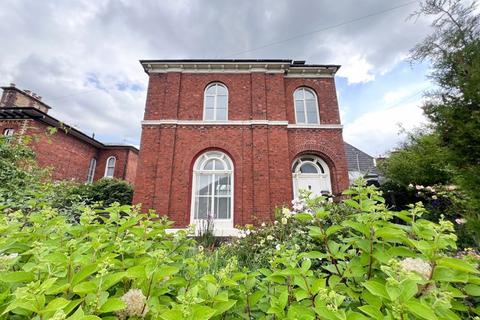 4 bedroom detached house for sale, Weston Street, Leek