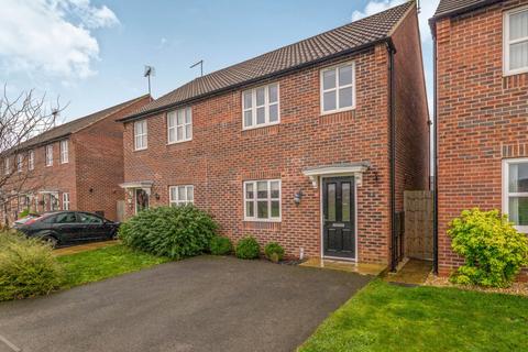 3 bedroom semi-detached house to rent, Merlin Road, Mansfield Woodhouse