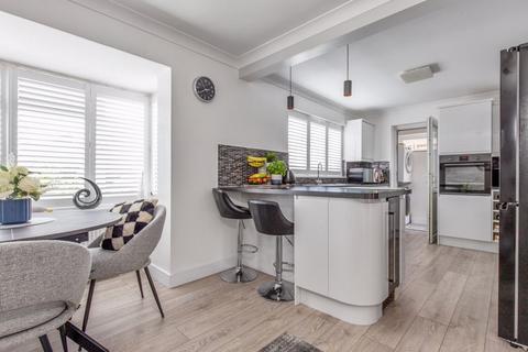 undefined, First Avenue, Southbourne