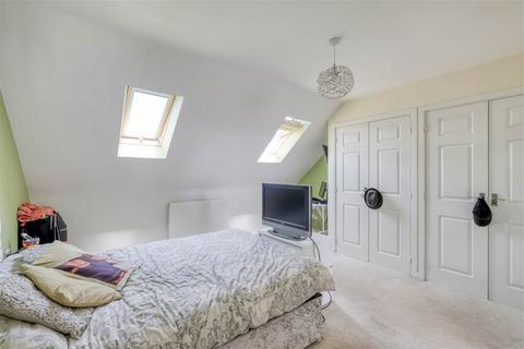 3 bedroom townhouse for sale, Dovecote Close, Redditch, B97 6HG