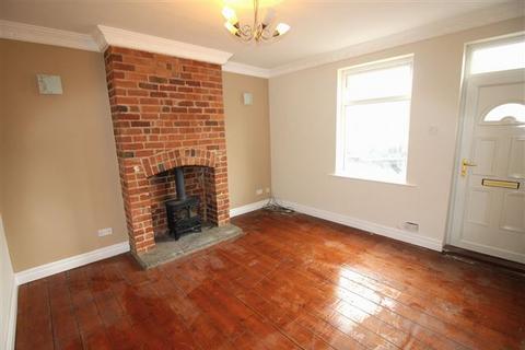 3 bedroom terraced house to rent, High Street, Swallownest, Sheffield, S26 4TT