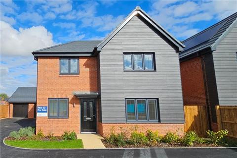 4 bedroom detached house for sale, Plot 32, Briarwood at Miller Homes at Middlebeck, Bluebell Drive, Newark on Trent NG24