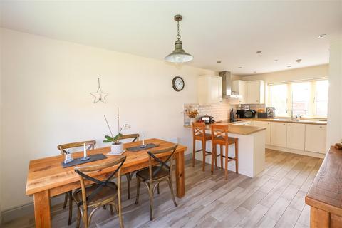 3 bedroom detached house for sale, Farefield Close, Dalton