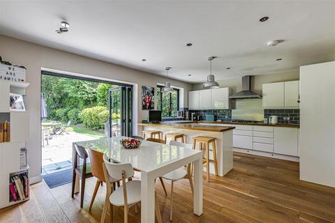 4 bedroom detached house for sale, Viewlands Avenue, Westerham TN16