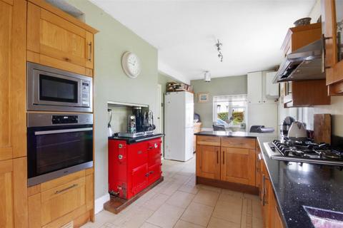 4 bedroom detached house for sale, Croft Road, Evesham