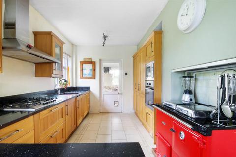 4 bedroom detached house for sale, Croft Road, Evesham