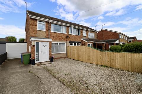 3 bedroom semi-detached house for sale, Croft Close, Market Weighton, York