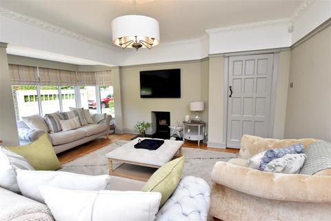 5 bedroom detached house for sale, Cumberland Avenue, Grimsby DN32