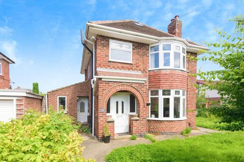 4 bedroom detached house for sale, Burnholme Drive, York, YO31 0LQ